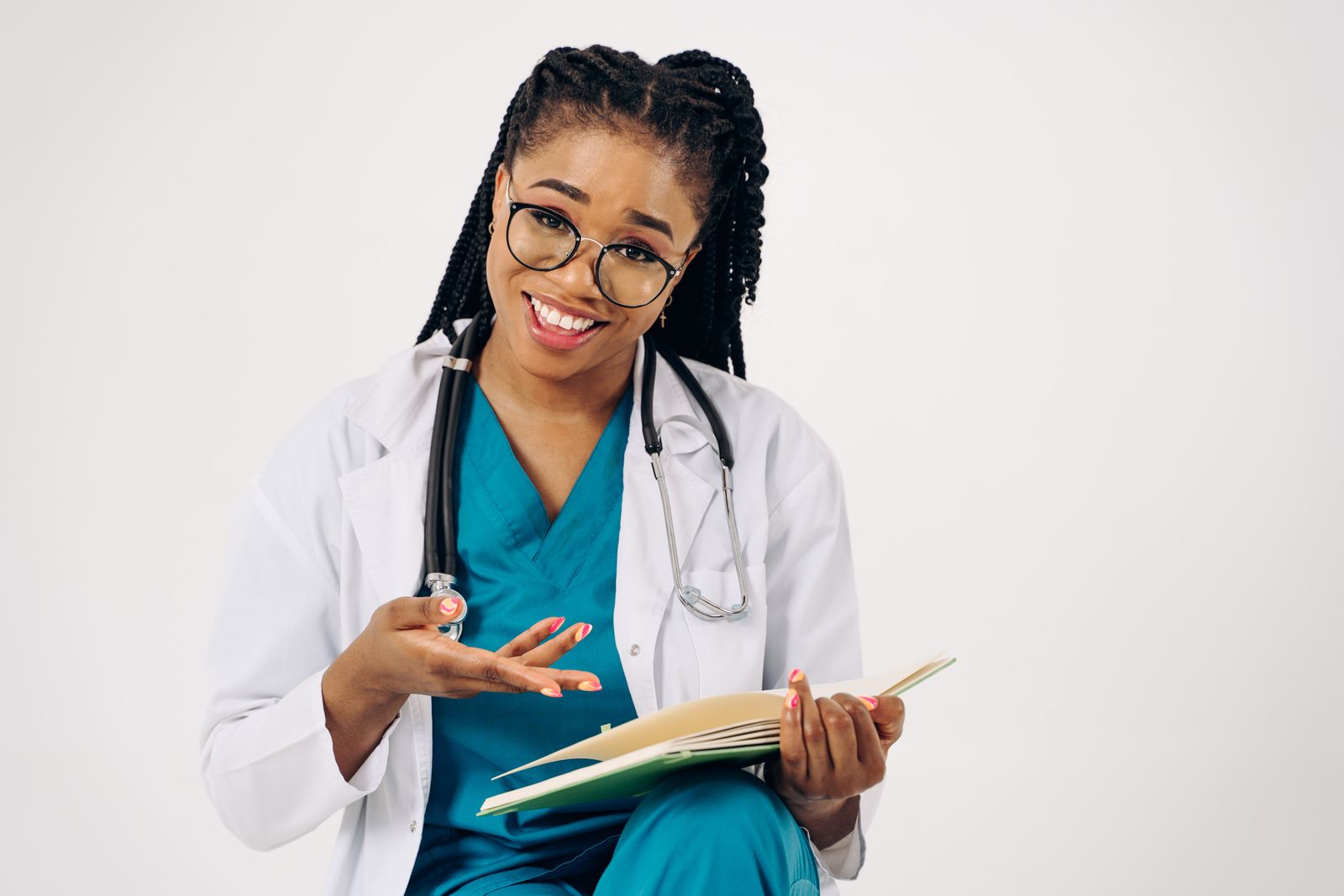 Profissional de saúde sorrindo, transmitindo confiança